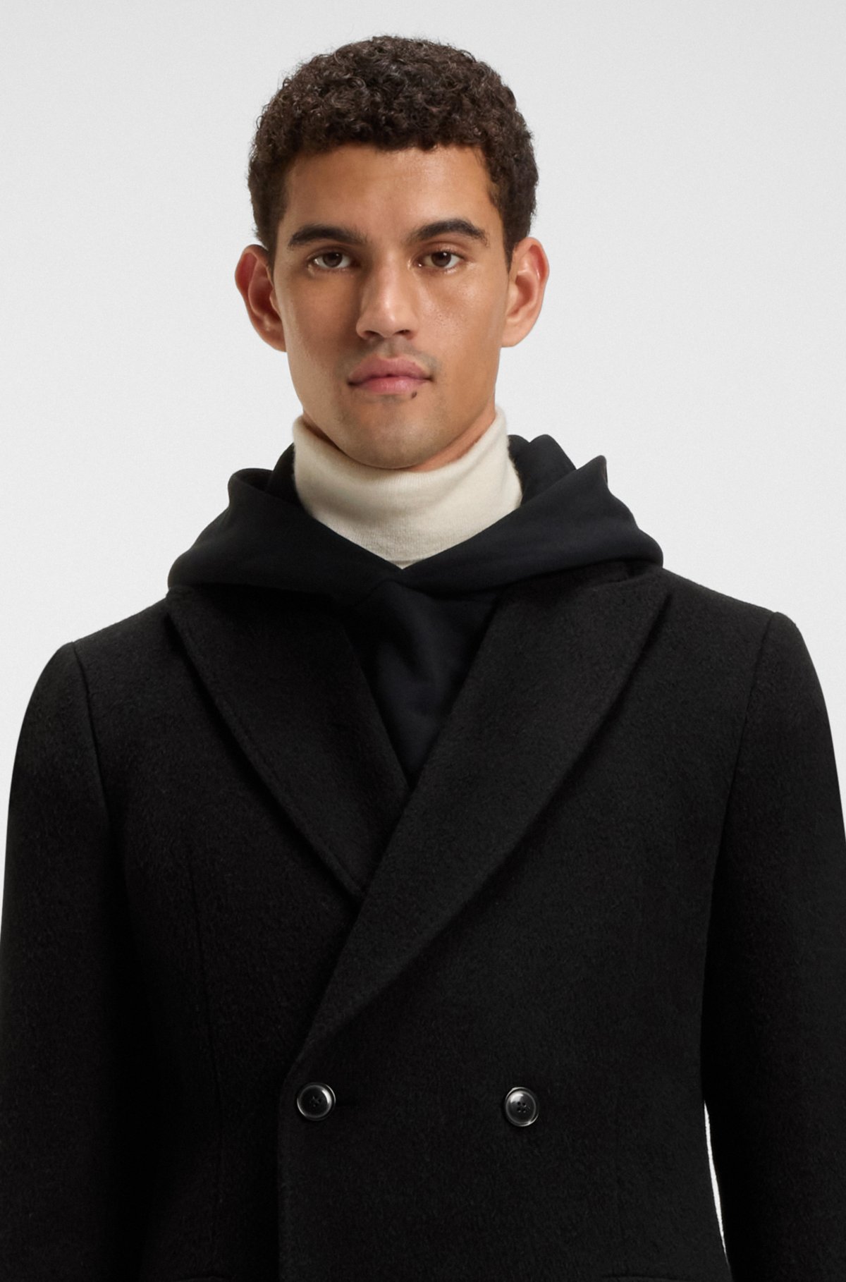 Cappotto in misto alpaca con chiusura doppio petto