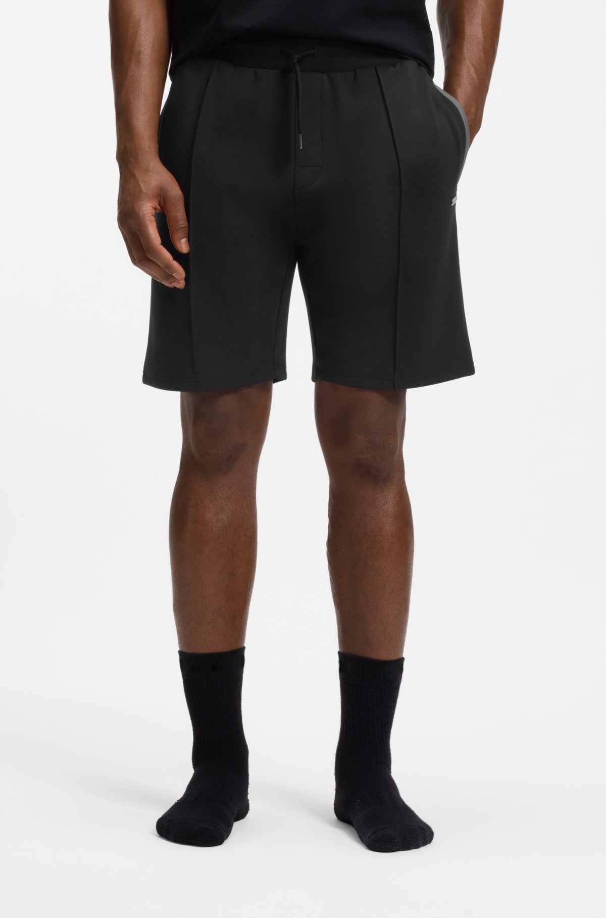 Pantaloncini con dettaglio di pieghe in misto cotone