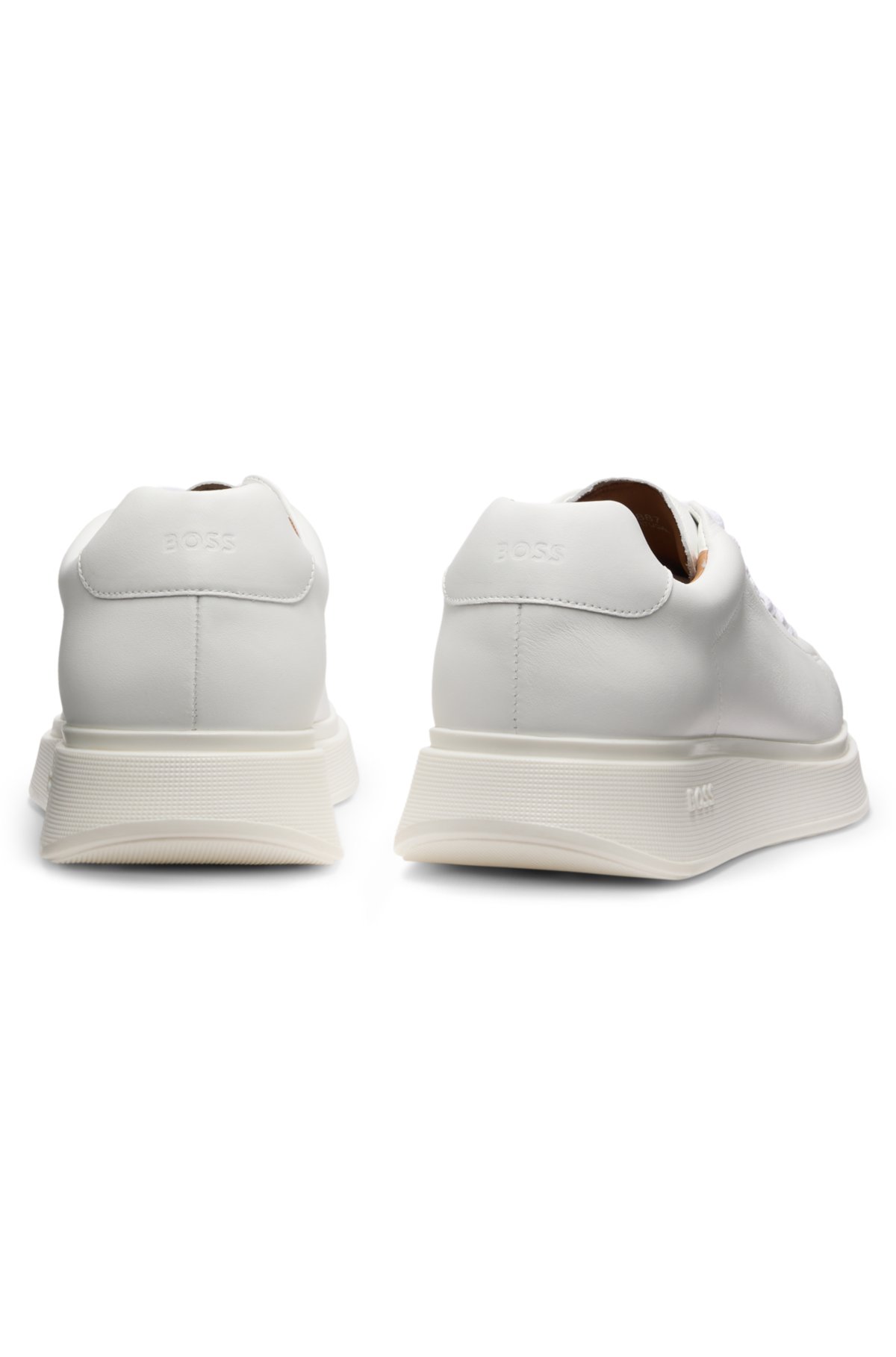 Scarpe da ginnastica in pelle con suola in gomma