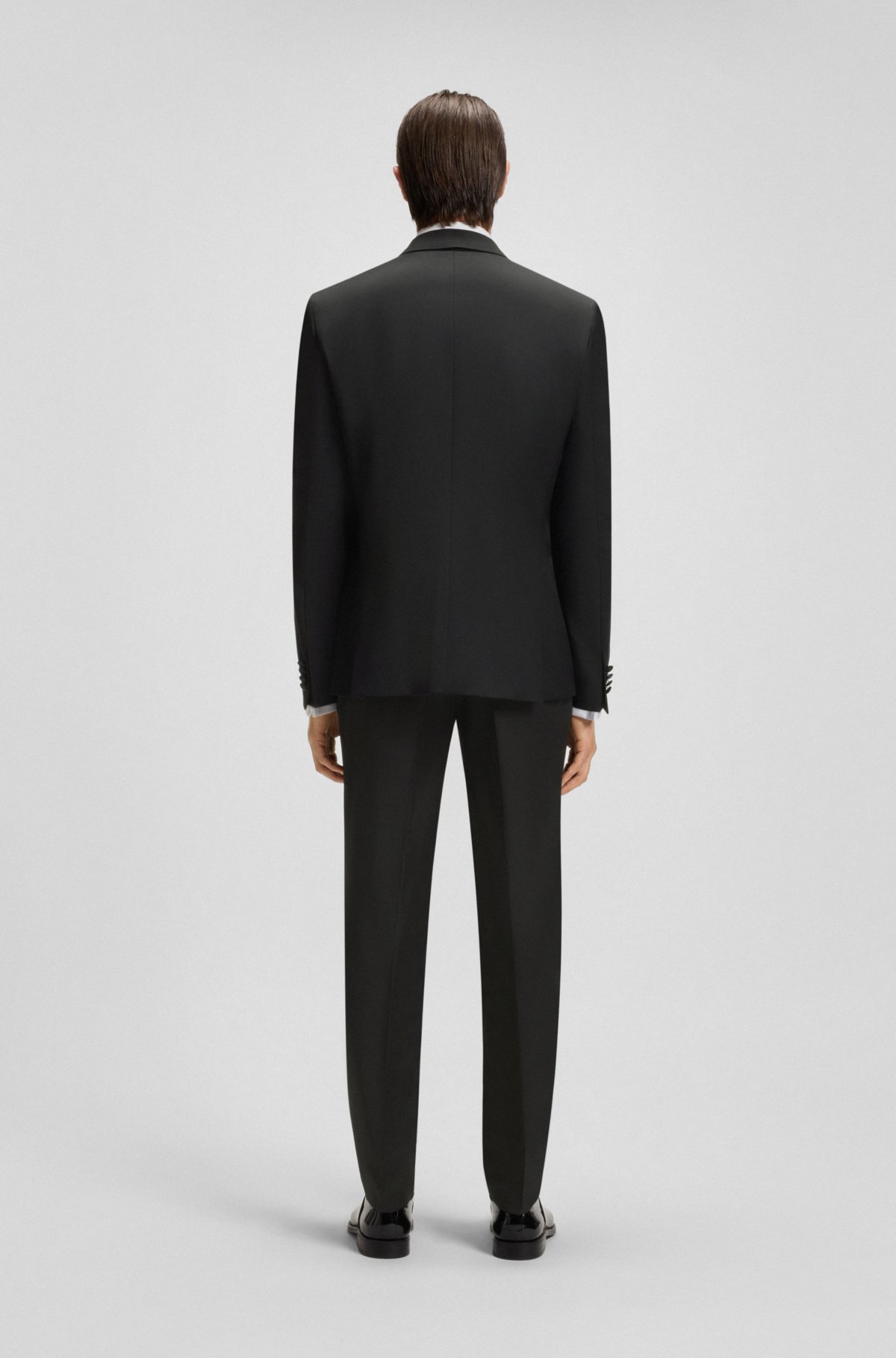 Giacca tuxedo con taglio aderente in sèrie di lana vergine