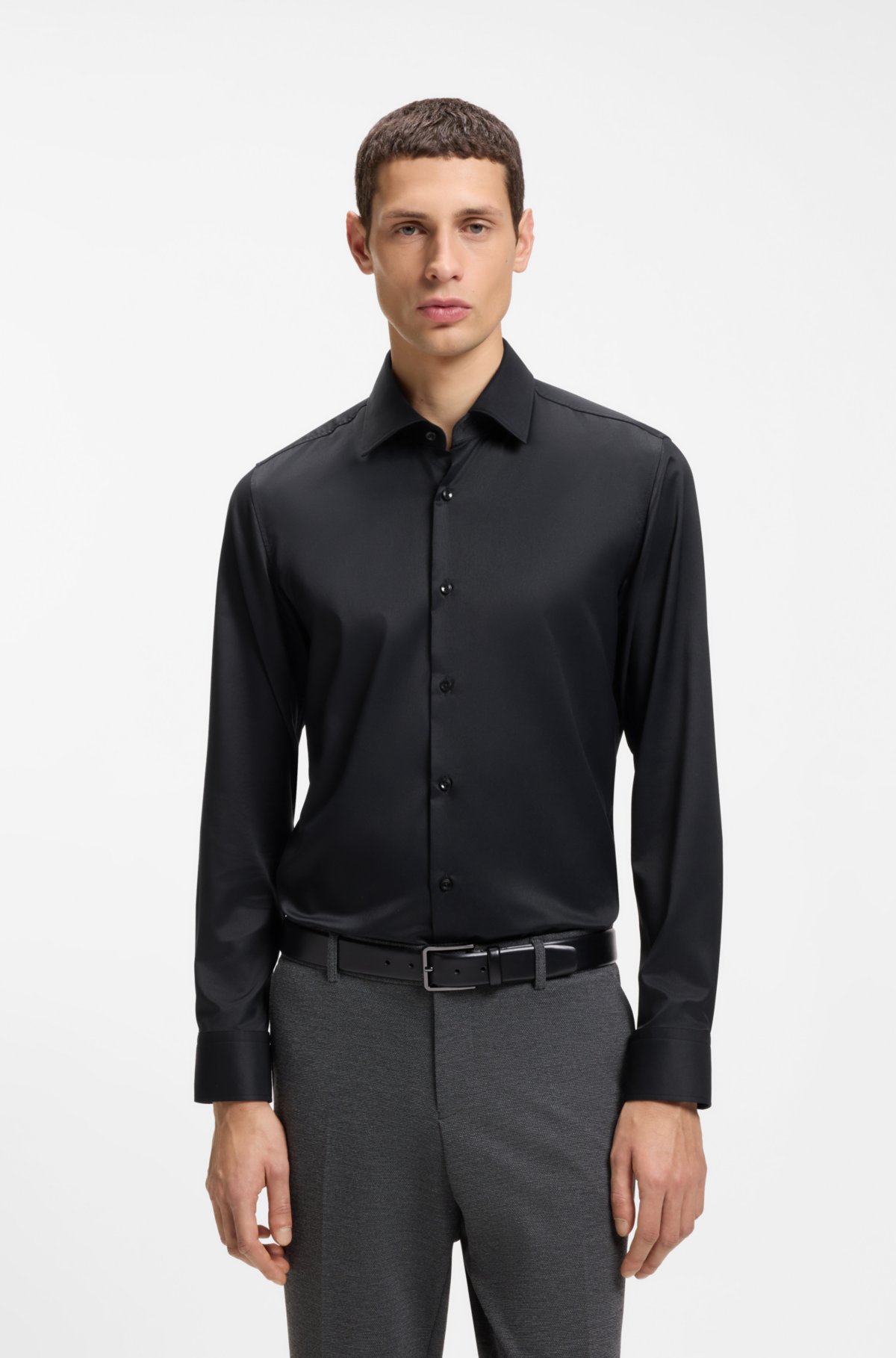 Camicia aderente in twill elasticizzato per prestazioni