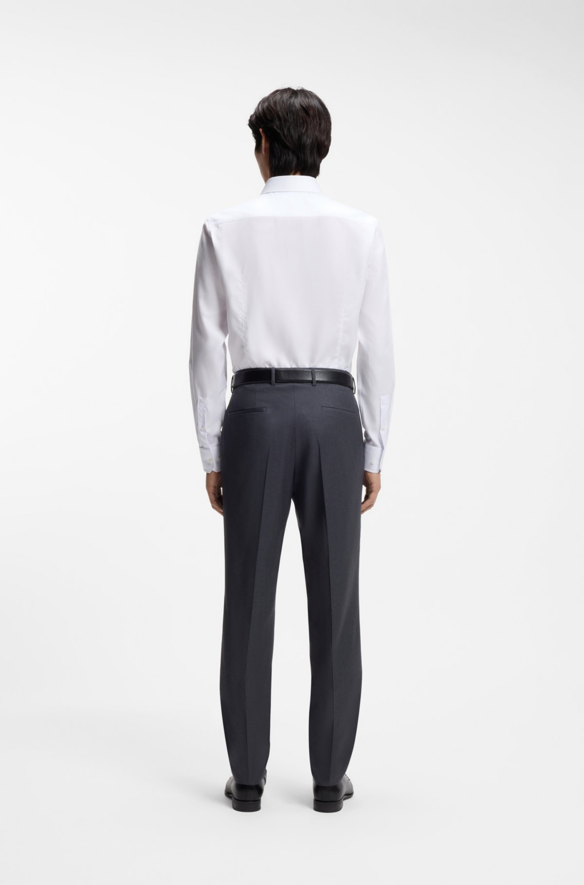 Camicia aderente resistente alle pieghe in misto cotone