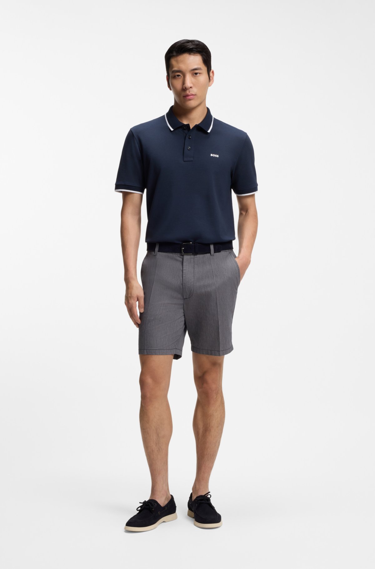 Shorts in cotone elasticizzato con taglio moderno
