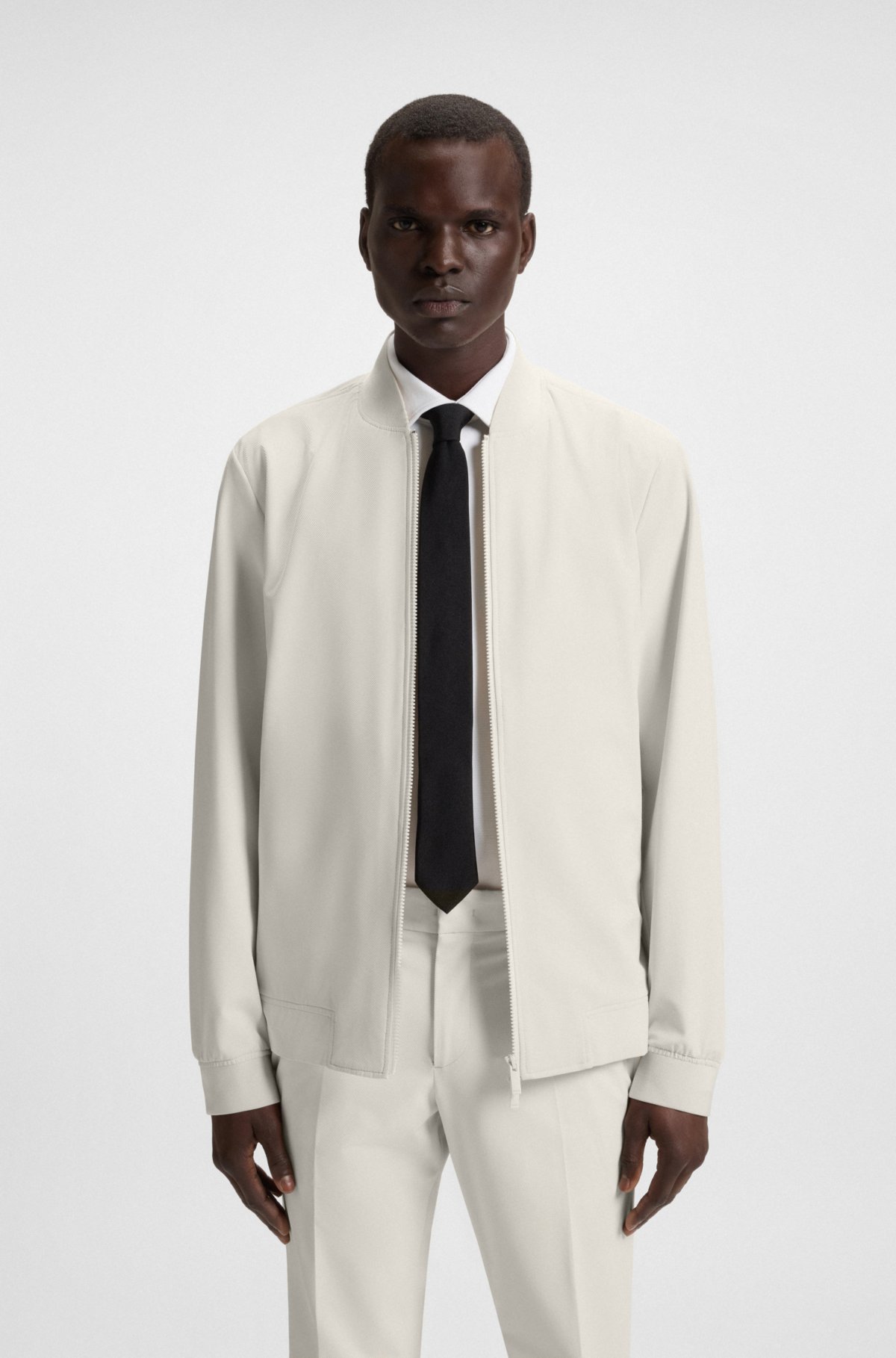 Giacca elastica con finitura idrorepellente