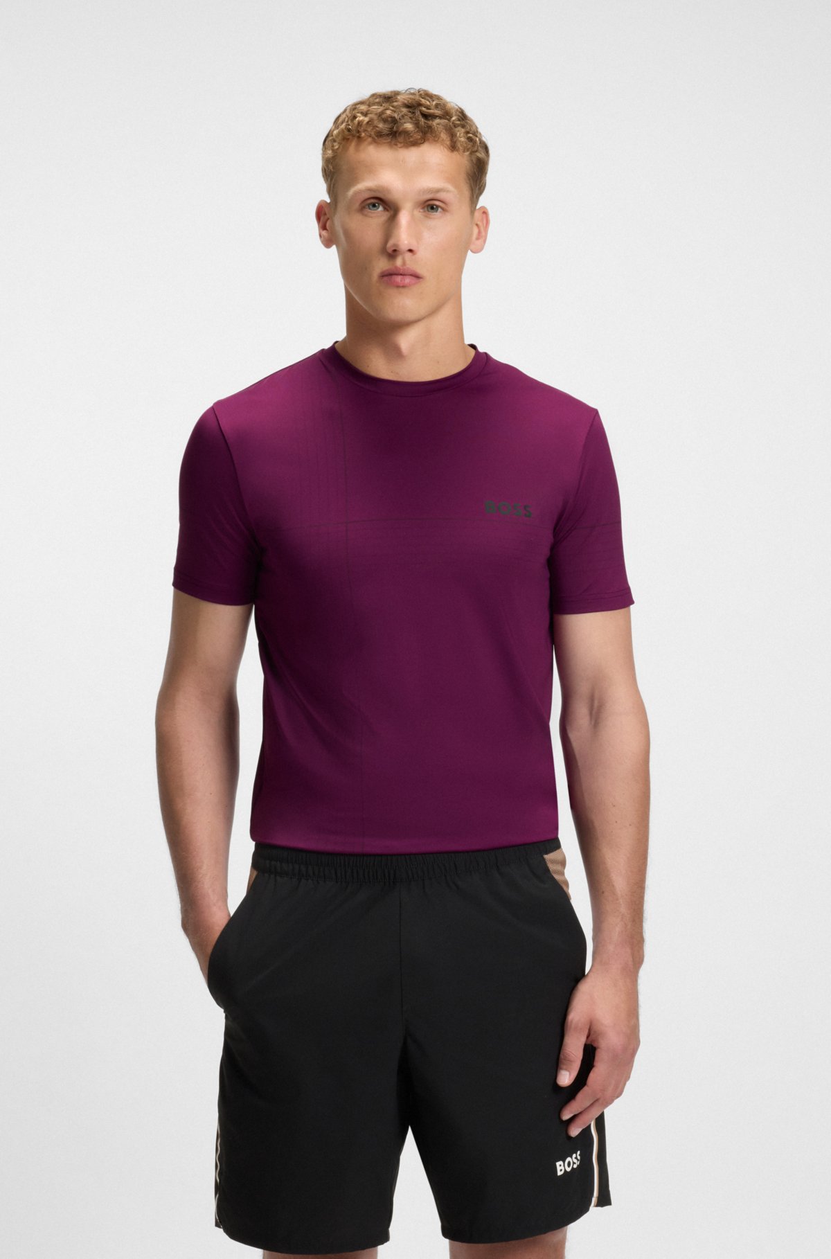 T-shirt aderente in jersey elasticizzato con gestione dell'umidità