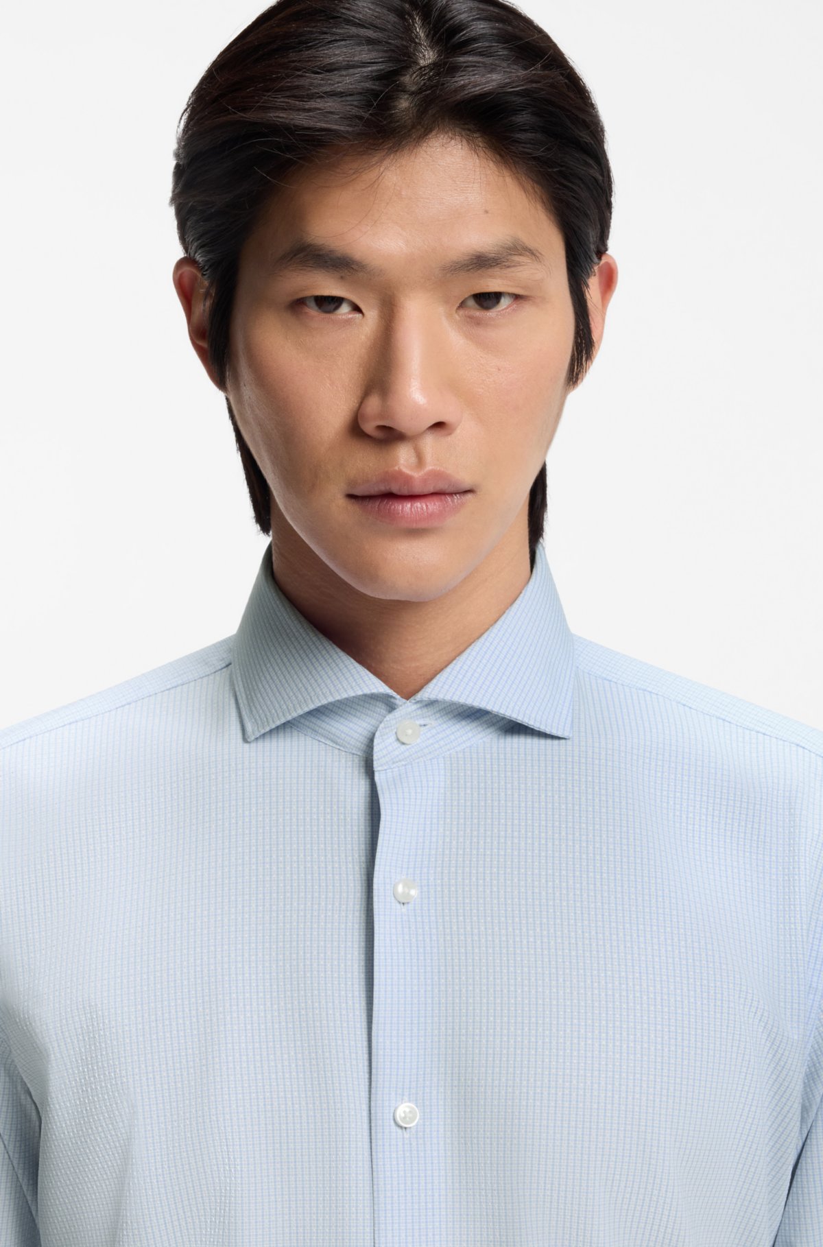 Camicia slim-fit a quadretti in tessuto elasticizzato per prestazioni
