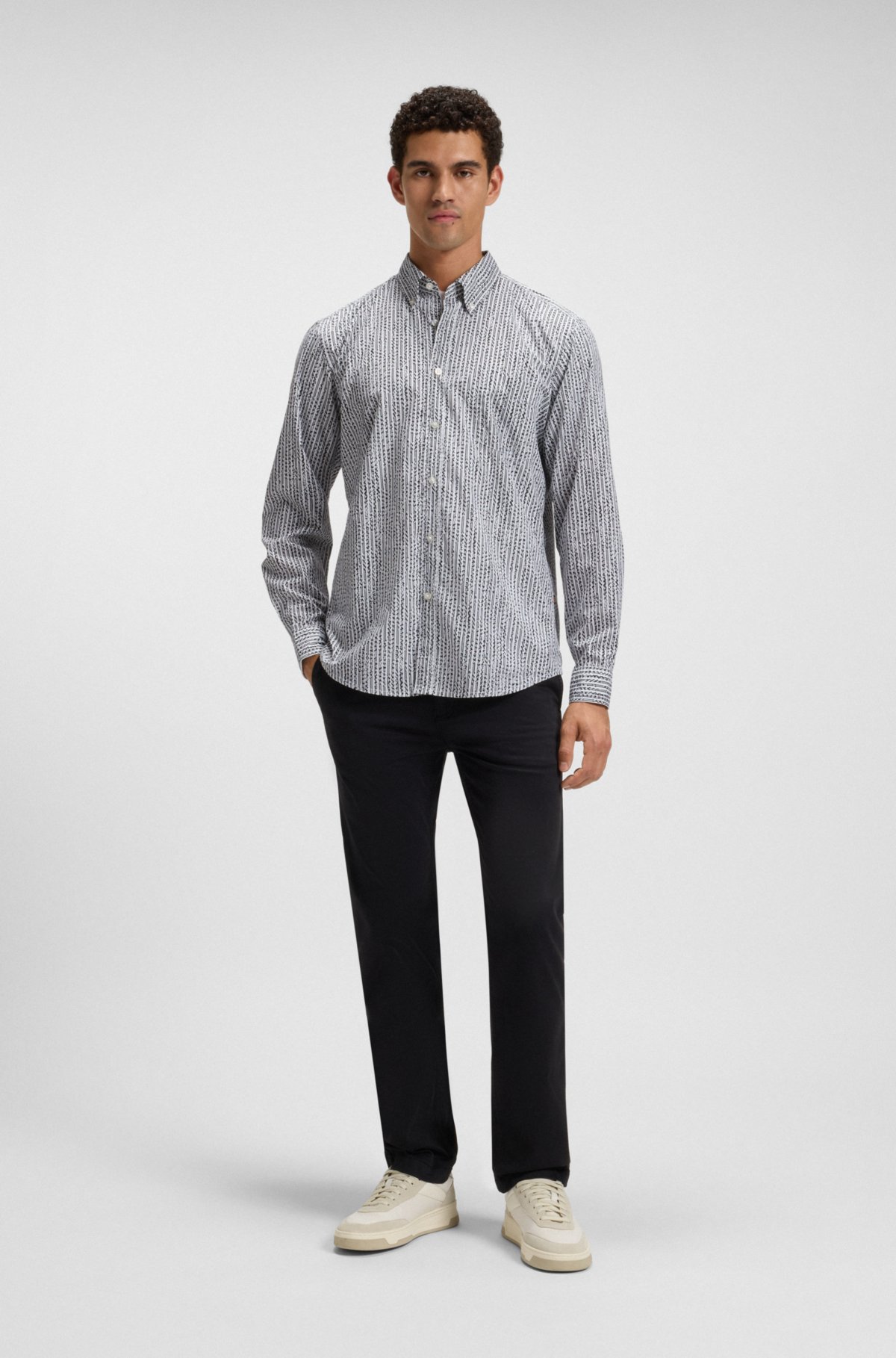 Camicia con stampa a taglio regolare in popeline di cotone