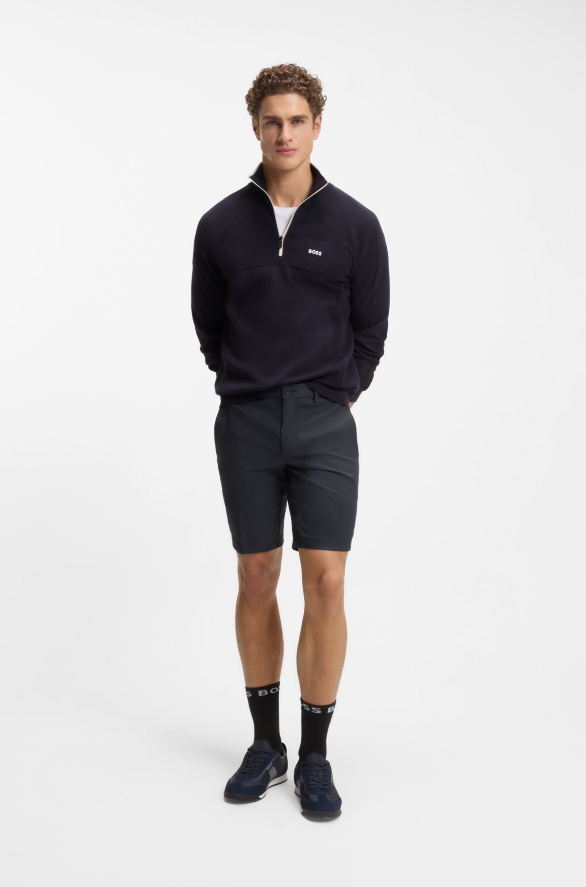 Pantaloni corti anti-piega con finitura idrorepellente