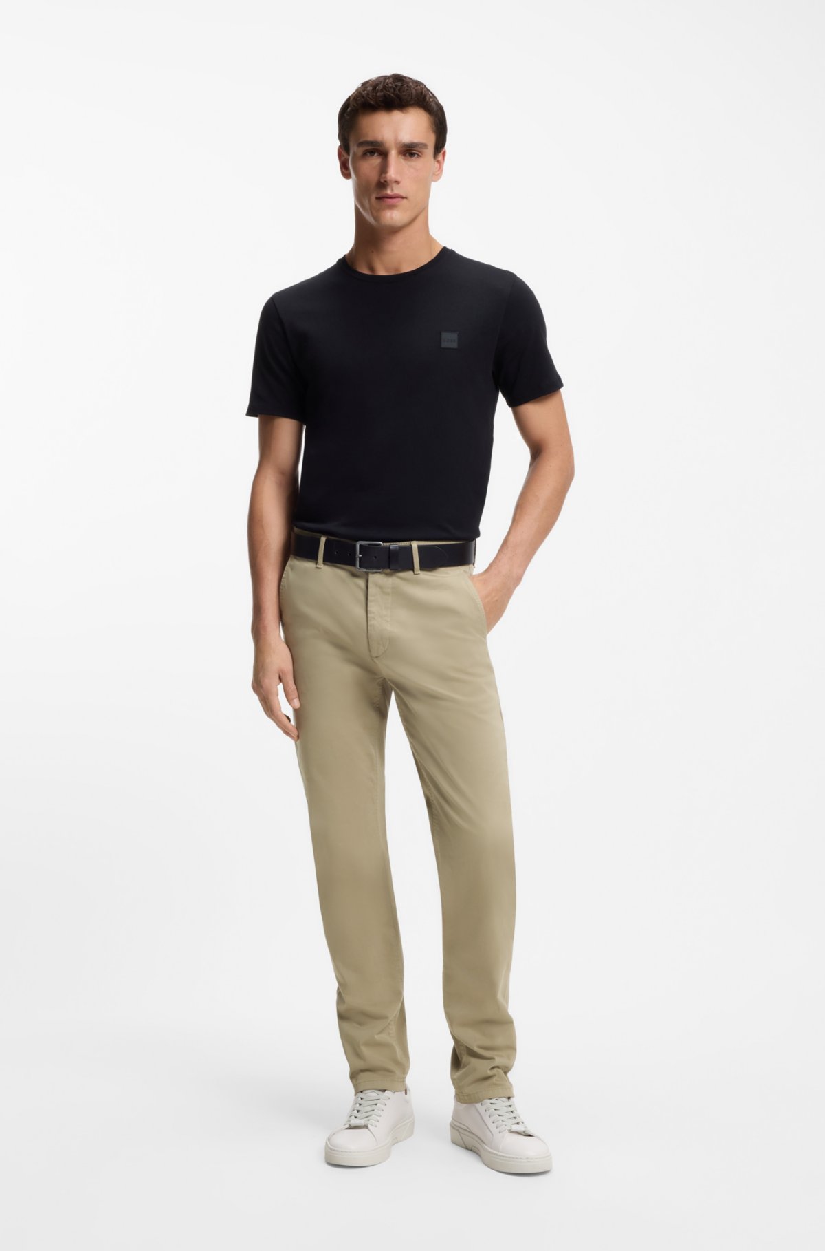 Chinos a vestibilità aderente in satin di cotone elastico