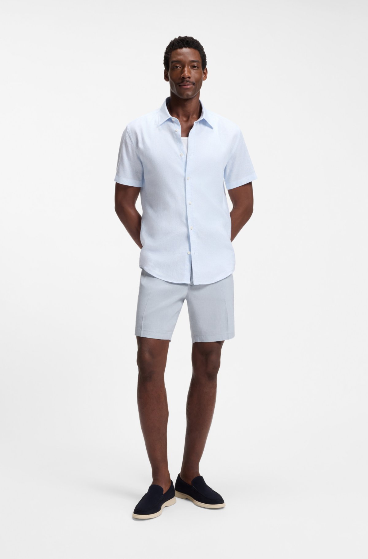 Shorts in misto lino con taglio moderno
