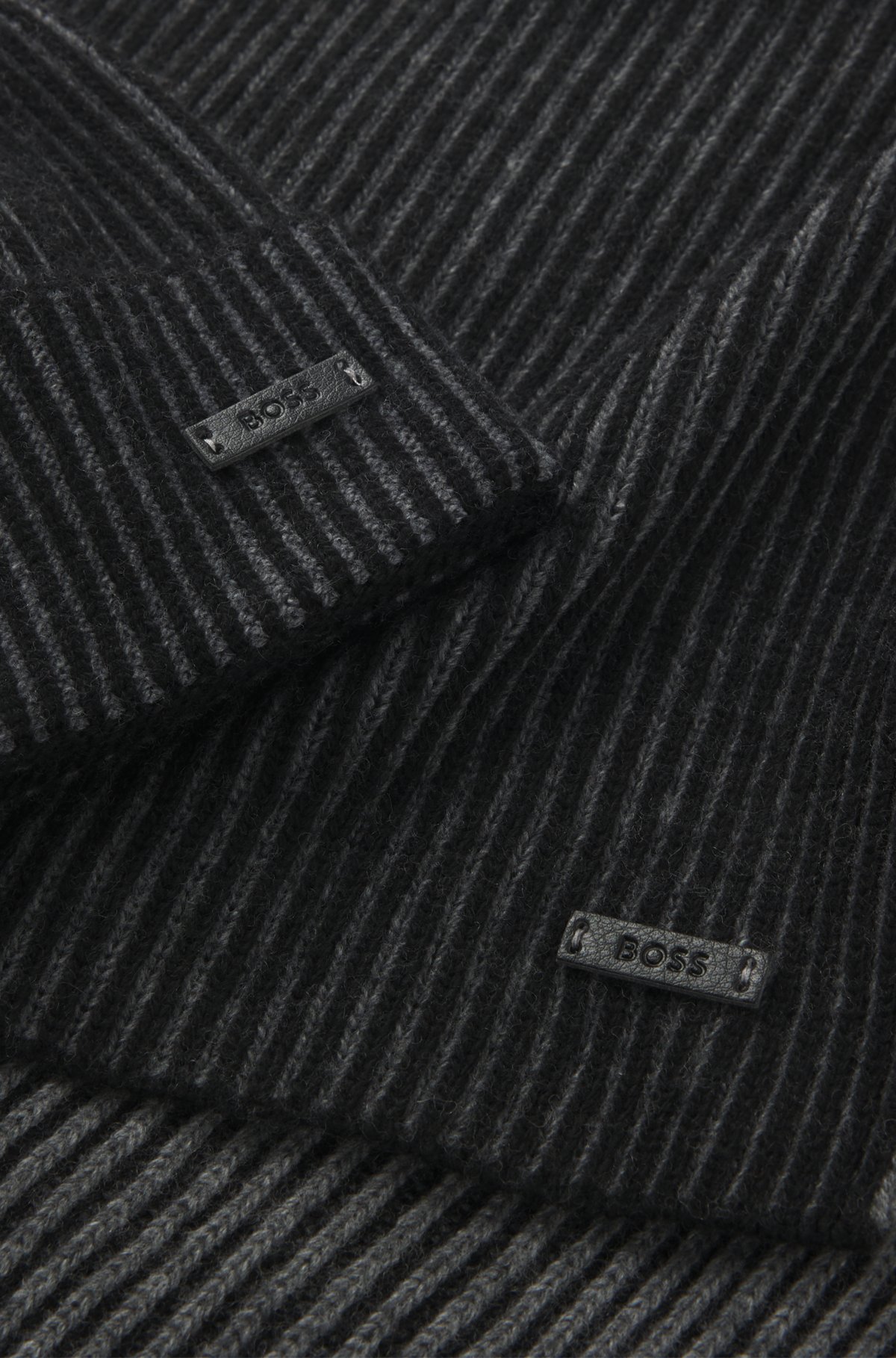Set regalo sciarpa e cappello