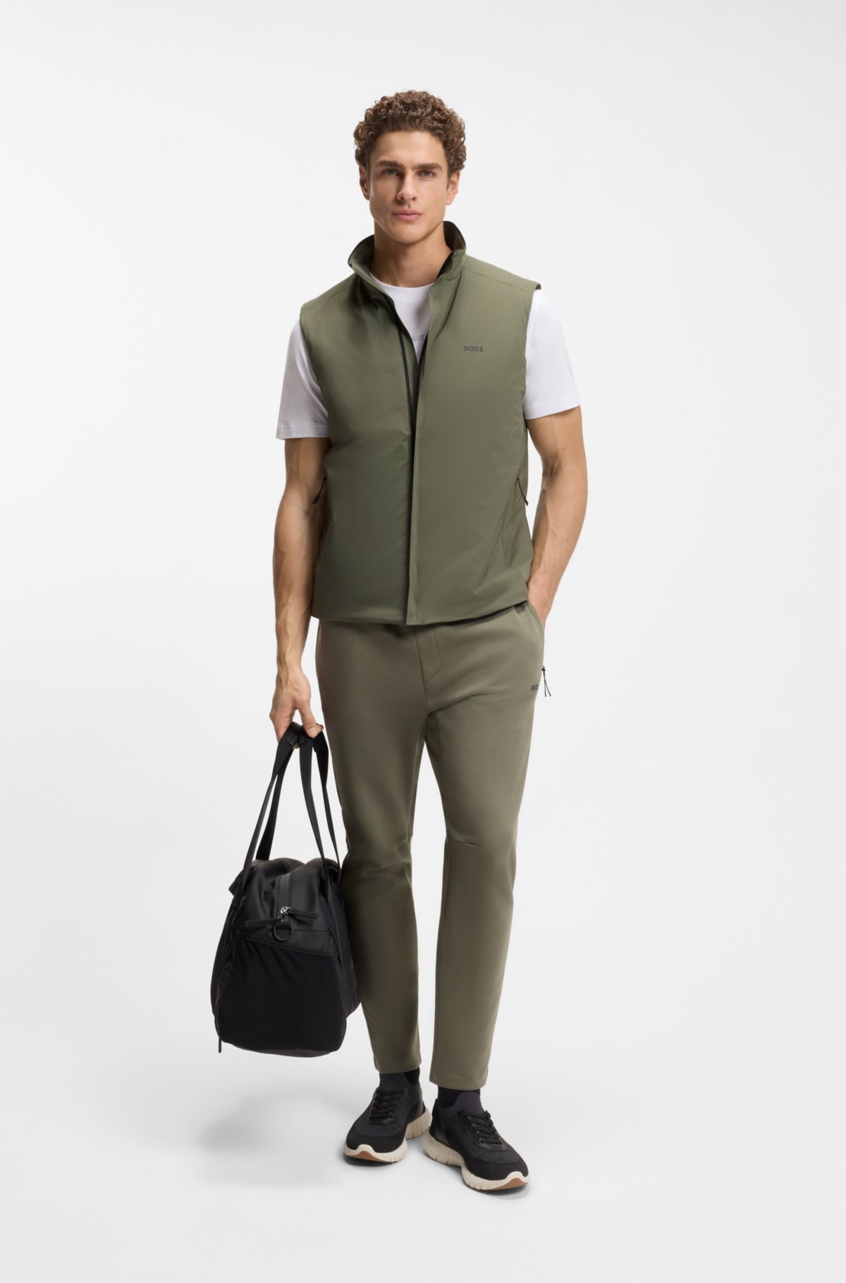 Gilet con dettaglio logo e finitura idrorepellente