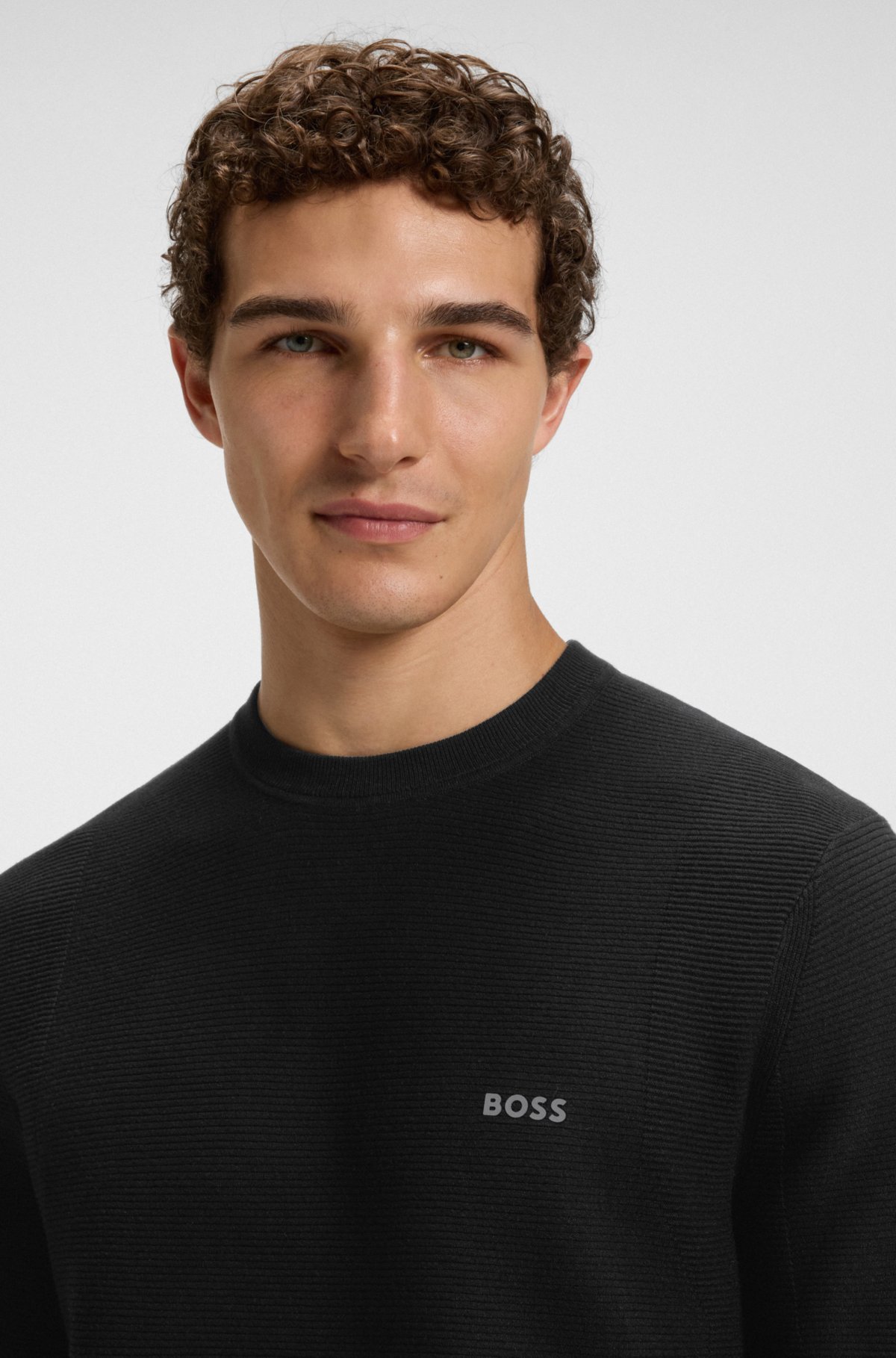 Sweater con dettaglio logo a coste