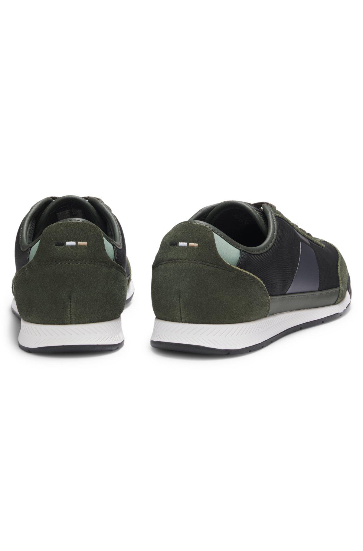 Scarpe da ginnastica bassa con rifiniture strutturate