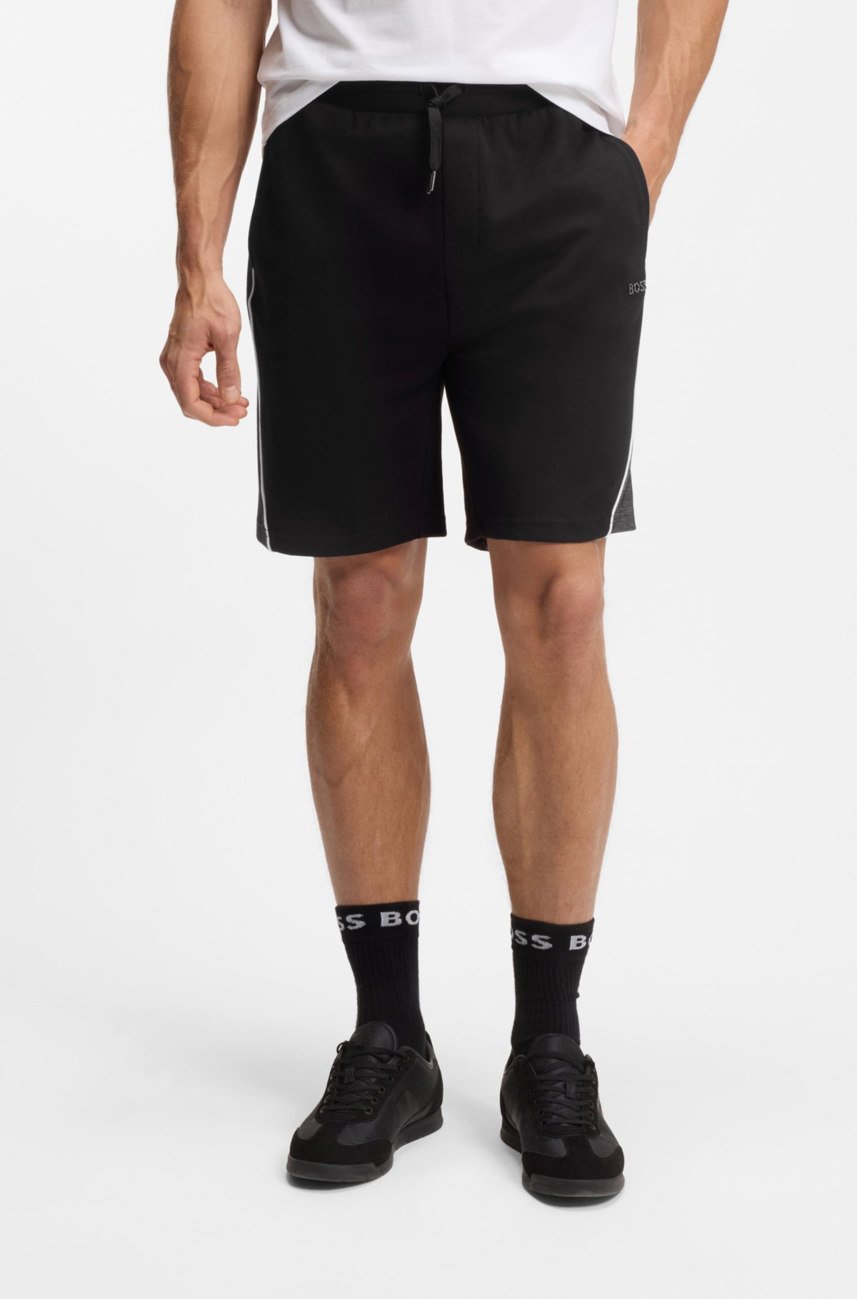 Pantaloncini in misto cotone con foderi a contrasto