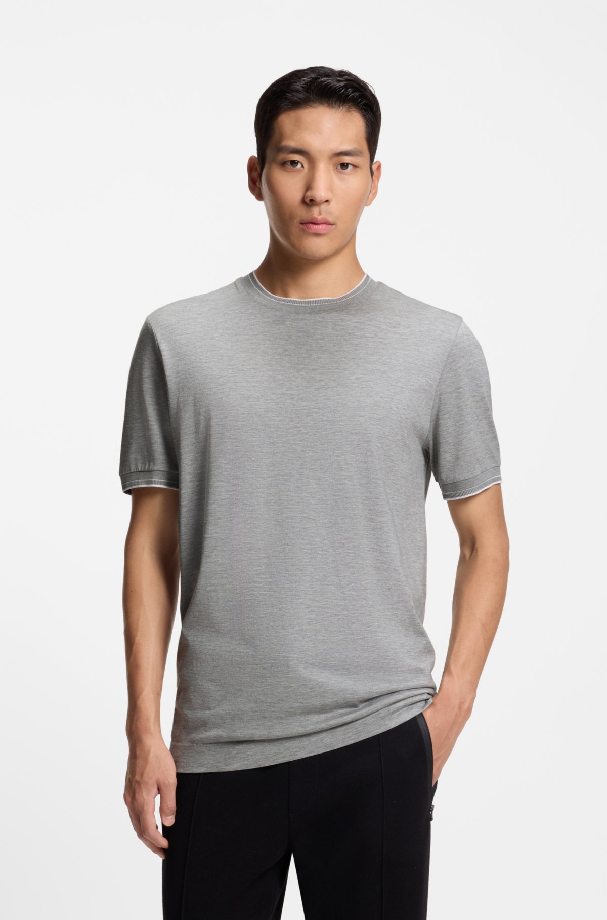 T-shirt a collo con spalla in cotone e seta