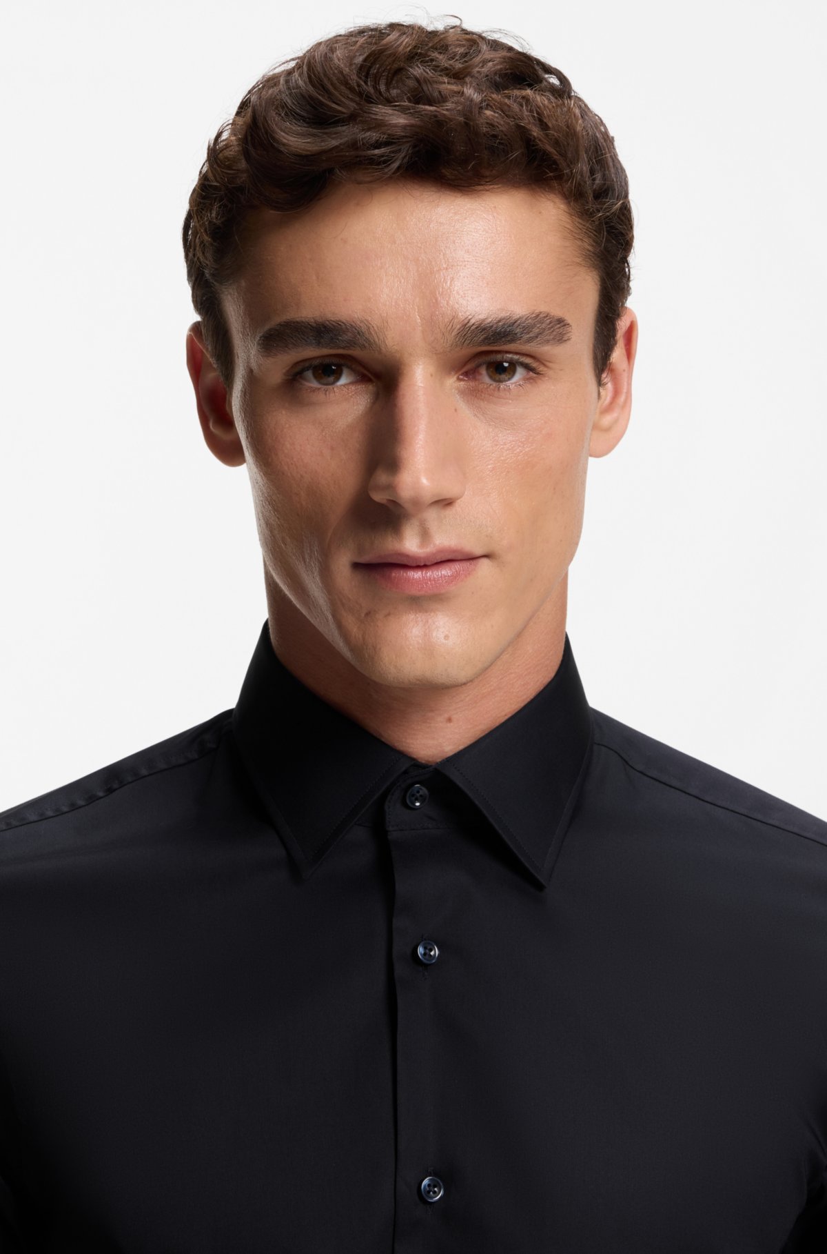 Camicia slim-fit facile da stirare in popeline di cotone