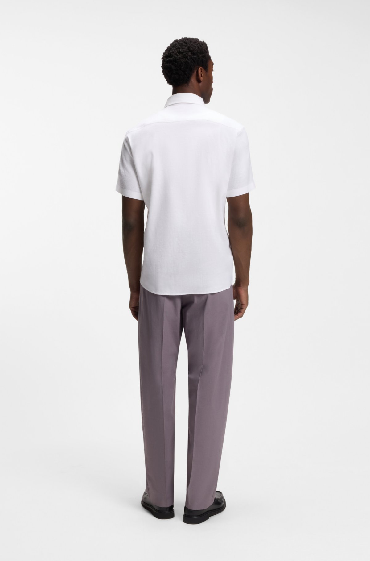 Camicia aderente in lino elasticizzato