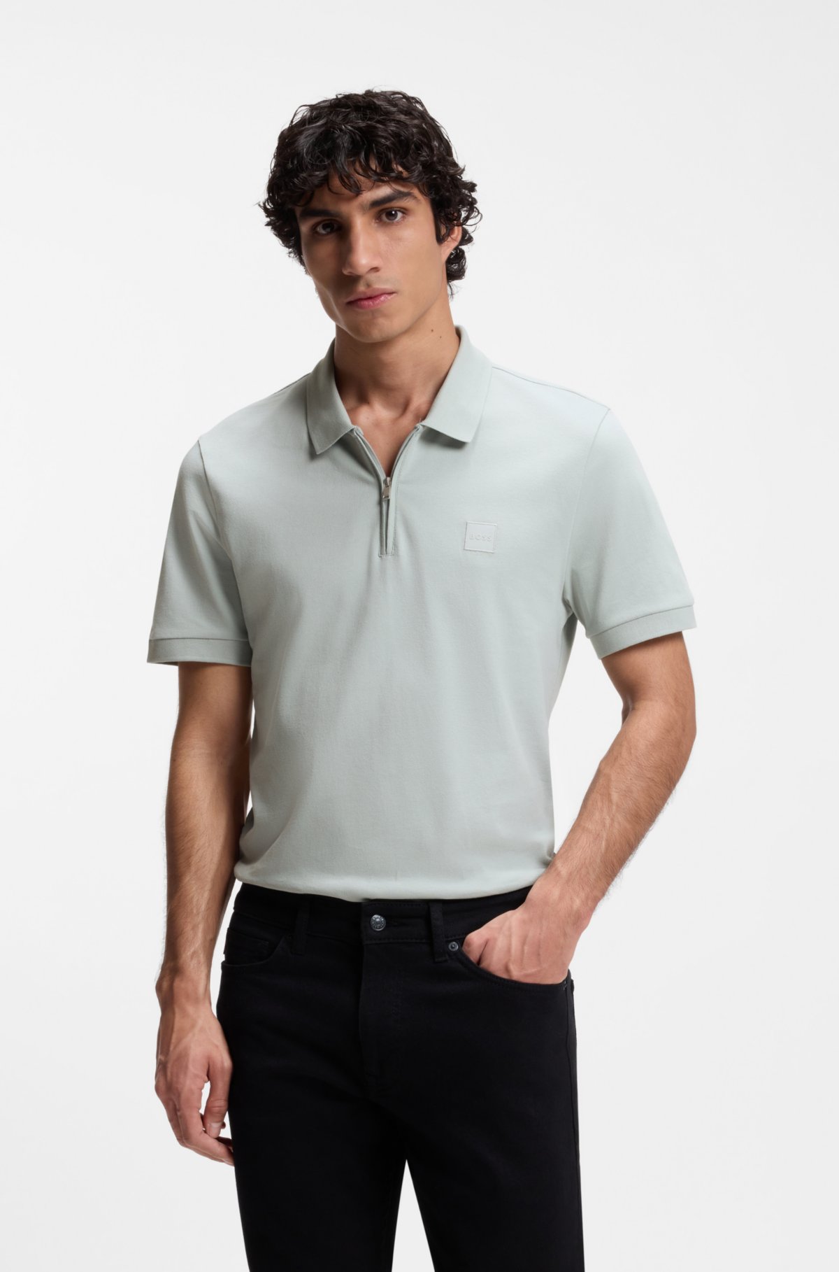 Maglietta polo aderente in cotone elastico con patch del logo
